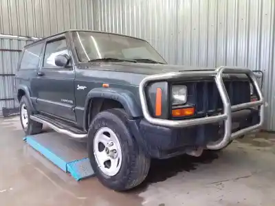 Veicolo di demolizione chrysler jeep cherokee (j) 2.5 td dell'anno 1997 alimentato m52