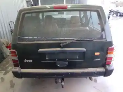 Veicolo di demolizione chrysler jeep cherokee (j) 2.5 td dell'anno 1997 alimentato m52