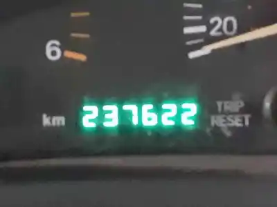 Veicolo di demolizione chrysler jeep cherokee (j) 2.5 td dell'anno 1997 alimentato m52