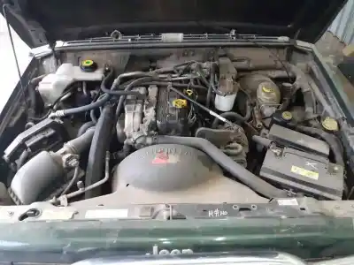 Veicolo di demolizione chrysler jeep cherokee (j) 2.5 td dell'anno 1997 alimentato m52