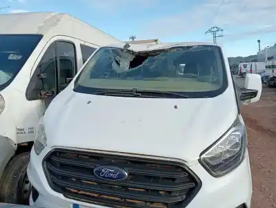 Véhicule à la ferraille FORD TRANSIT CUSTOM KOMBI  de l'année 2020 alimenté 