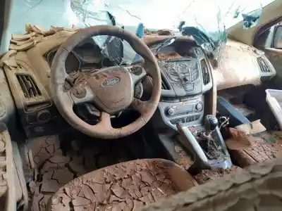 Veicolo di demolizione ford focus lim. (cb8) trend dell'anno 2011 alimentato t1da