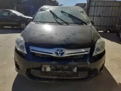 Veicolo di demolizione TOYOTA AURIS  dell'anno 2011 alimentato 2ZR