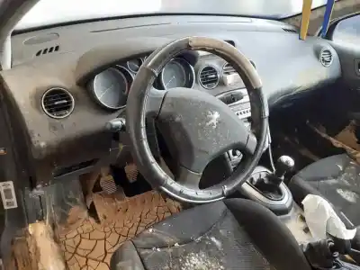 Здавання транспортного засобу peugeot 308 confort року 2008 потужний 9hx