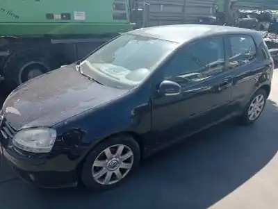 Sloopvoertuig VOLKSWAGEN GOLF V BERLINA (1K1) Highline van het jaar 2003 aangedreven BKD