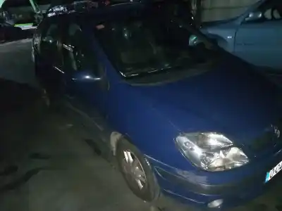 Scrapping Vehicle RENAULT SCENIC (JA..) 2.0 16V RXi of the year 2000 powered F4R C7