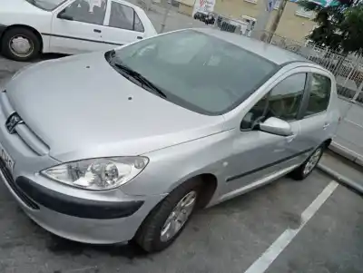 Scrapping Vehicle PEUGEOT 307 (S1) XT of the year 2003 powered RHY