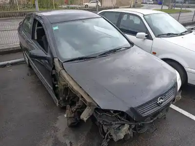 Véhicule à la ferraille OPEL ASTRA G BERLINA Sportive de l'année 1998 alimenté Y20DTH