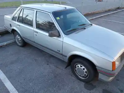 Veículo de Sucata OPEL CORSA A Cup do ano 1982 alimentado 12ST