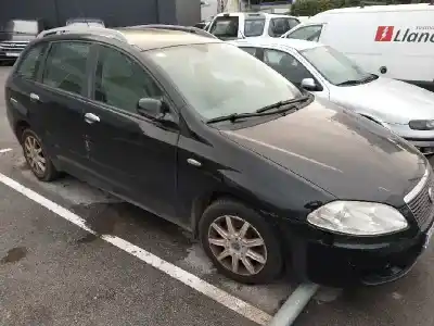 Veículo de Sucata FIAT CROMA (194_) 1.9 D Multijet (194AXC1B 194AXC12) do ano 2006 alimentado 939A2000