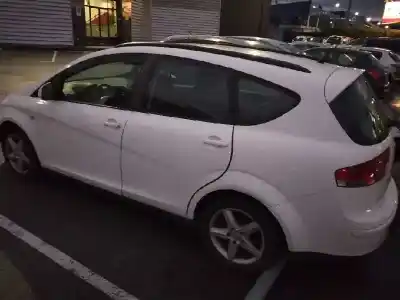 Veículo de Sucata seat altea xl (5p5) reference do ano 2009 alimentado bse
