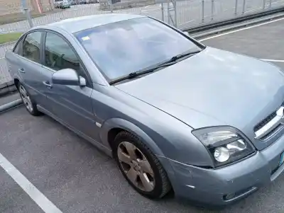 Verschrottungsfahrzeug OPEL VECTRA C BERLINA Comfort des Jahres 2003 angetrieben Y30DT