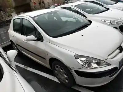 Scrapping Vehicle PEUGEOT 307 (S1) XT of the year 2001 powered 9HX