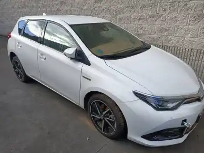 Scrapping Vehicle TOYOTA AURIS Hybrid Business of the year 2015 powered 2ZR