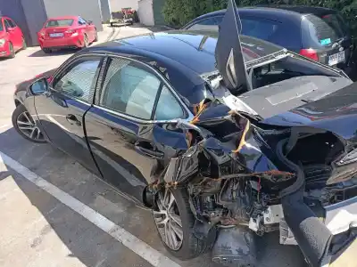 Veículo de Sucata lexus is 300h do ano 2020 alimentado 2ar