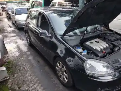 Sloopvoertuig VOLKSWAGEN GOLF V BERLINA (1K1) Highline 4Motion van het jaar 2005 aangedreven BKD