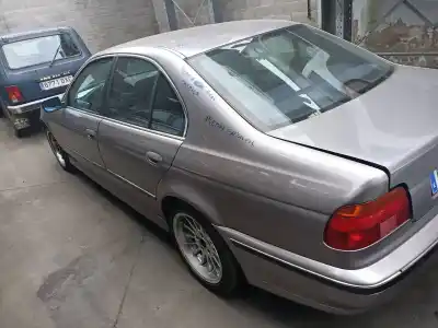 Vehicul casat bmw serie 5 berlina (e39) 528i al anului 1995 alimentat 286s1