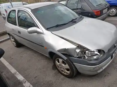 Veicolo di demolizione OPEL CORSA B Edition 2000 dell'anno 1997 alimentato X17D