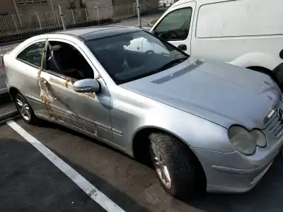 Verschrottungsfahrzeug MERCEDES-BENZ CLASE C (W203) SPORTCOUPE C 200 Compressor (203.745) des Jahres 2005 angetrieben M111955