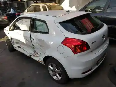 Veículo de Sucata kia cee´d drive do ano 2009 alimentado d4fb