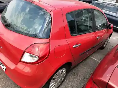 Veículo de Sucata renault clio iii style do ano 2010 alimentado k9k m7