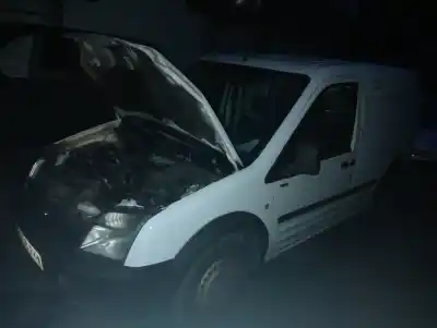 Утилизация автомобиля FORD TRANSIT CONNECT (TC7) Furgón (2006->) года 2007 питание R3PA