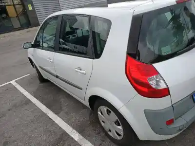 Veículo de Sucata renault scenic ii confort authentique do ano 2006 alimentado 