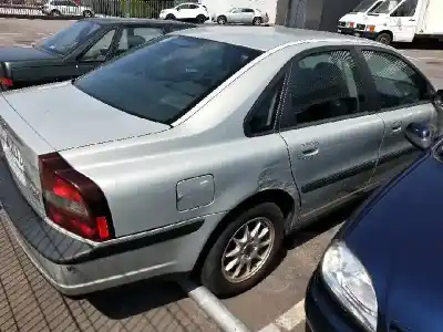 Veículo de Sucata volvo s80 berlina 2.5 d do ano 1999 alimentado d5252t