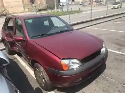 Verschrottungsfahrzeug FORD FIESTA BERLINA (DX) 1.3 CAT des Jahres 2001 angetrieben J4R