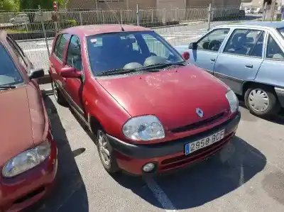 Утилизация автомобиля RENAULT CLIO II FASE I (B/CBO) 1.4 16V Tech-Run 98 CV / 72 KW года 2000 питание K4J A7