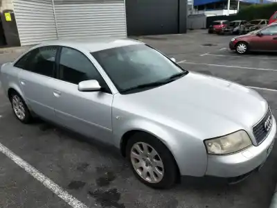 Veicolo di demolizione AUDI A6 BERLINA (4B2) 2.5 V6 24V TDI CAT (AYM) dell'anno 2001 alimentato AYM