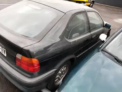 Veículo de Sucata bmw serie 3 compacto (e36) 316i do ano 1994 alimentado 16-4e-2