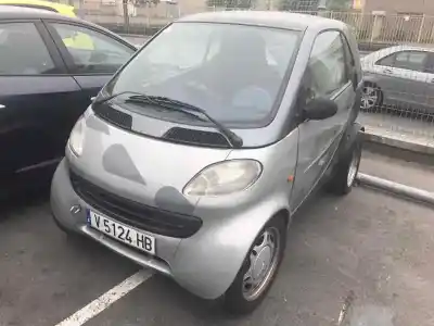 Veicolo di demolizione SMART COUPE 0.8 CDI CAT dell'anno 2000 alimentato 61