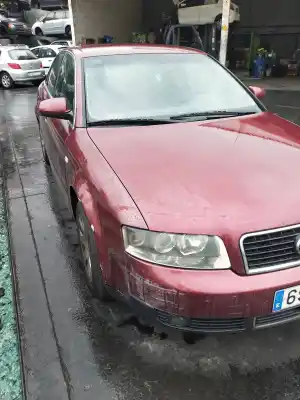 Veículo de Sucata audi a4 berlina (8e) 1.9 tdi (96kw) do ano 2002 alimentado awx