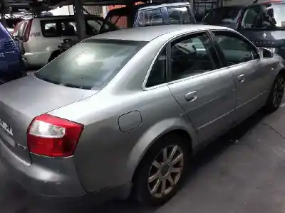 Veículo de Sucata audi a4 berlina (8e) 1.9 tdi (96kw) do ano 2001 alimentado awx