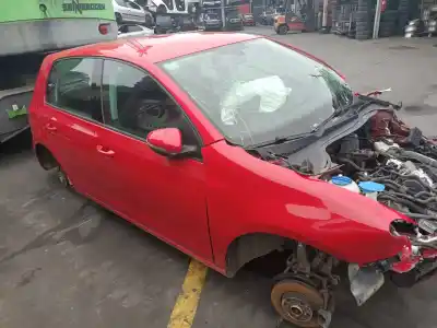 Vehicul casat VOLKSWAGEN GOLF VI (5K1) Advance al anului 2008 alimentat CBZ