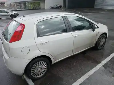 Veicolo di demolizione fiat punto (evo) (199) dynamic dell'anno 2009 alimentato 199a2000