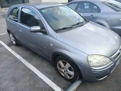 Veicolo di demolizione OPEL CORSA C Enjoy dell'anno 2003 alimentato Z13DT