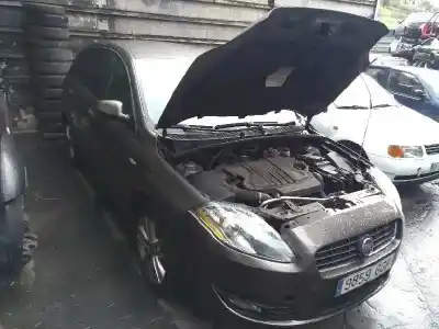 Veículo de Sucata FIAT CROMA (194_) 1.9 D Multijet (194AXC1B 194AXC12) do ano 2008 alimentado 939A2000