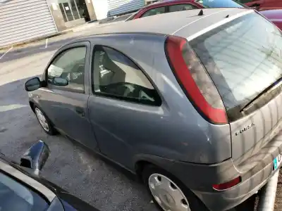 Veicolo di demolizione opel corsa c club dell'anno 2001 alimentato y17dtl