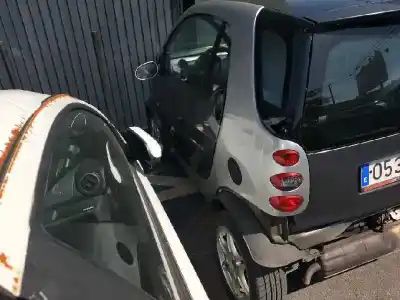 Здавання транспортного засобу smart coupe básico (45kw) року 2003 потужний g 15