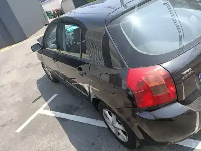 Veículo de Sucata toyota corolla (e12) 1.6 16v do ano 2004 alimentado 3zzfe