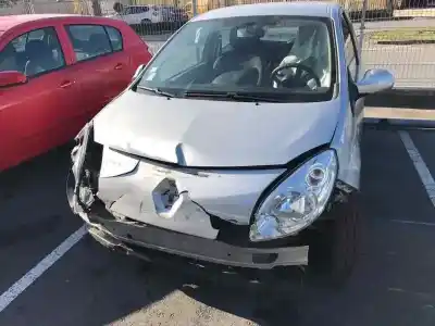 Veículo de Sucata RENAULT TWINGO 1.5 dCi Diesel do ano 2008 alimentado K9K740