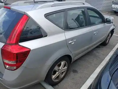 Veículo de Sucata kia cee´d active do ano 2006 alimentado d4fb