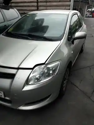 Vehicul casat TOYOTA AURIS Luna al anului 2006 alimentat 1AD