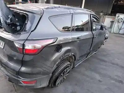 Здавання транспортного засобу ford kuga (cbs) 2.0 tdci cat року 2017 потужний t7ma