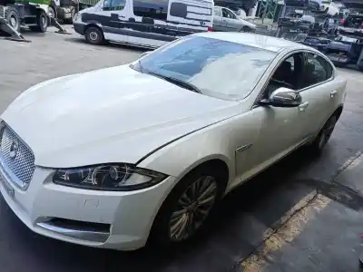 Veículo de Sucata JAGUAR XF 3.0 V6 Diesel Luxury do ano 2014 alimentado 306DT