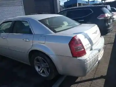 Veicolo di demolizione chrysler 300 c 3.5 dell'anno 2004 alimentato 