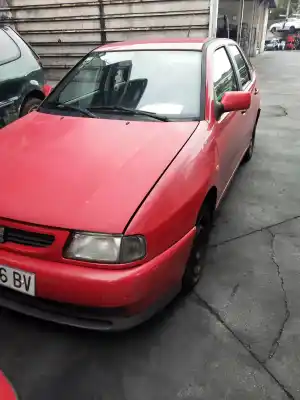 Sloopvoertuig SEAT CORDOBA BERLINA (6K2) Dream van het jaar 1997 aangedreven 1Y