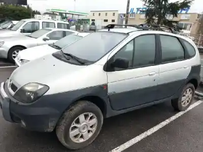 Scrapping Vehicle renault scenic rx4 (ja0) 1.9 dci salomon of the year 2000 powered f9q 37